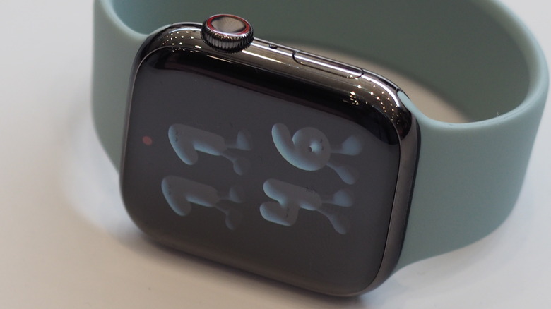 Apple Watch Series 8 side profile