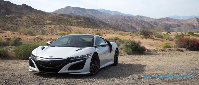 2017-acura-nsx-technology-0