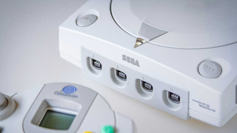 Sega Dreamcast game console