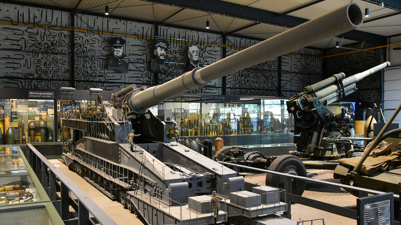 Schwerer Gustav model Overloon War Museum