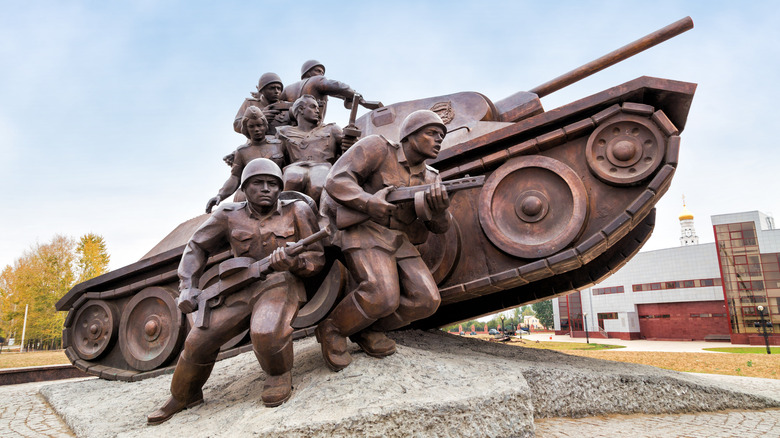 A Kursk monument