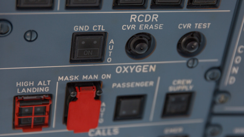 Cockpit Voice Recorder in modern passenger aircraft