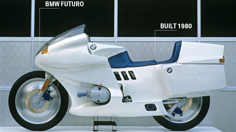 BMW Futuro left side view