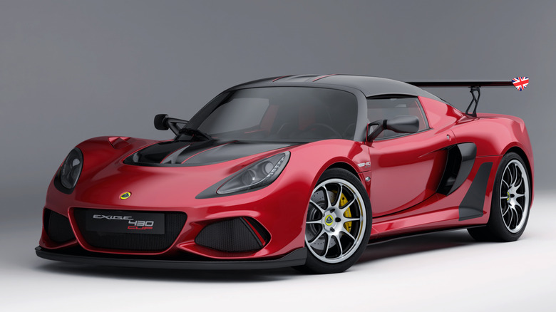 Red Lotus Exige 430 Cup on gray background