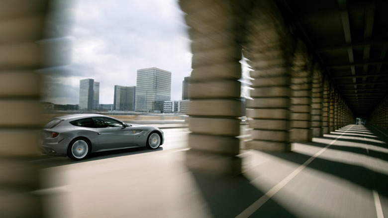 Ferrari FF in the city