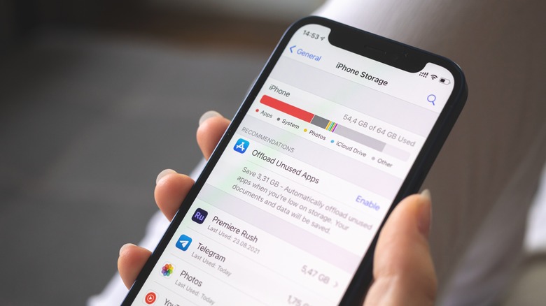 iPhone storage settings page