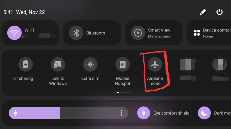 Airplane mode in Android quick settings
