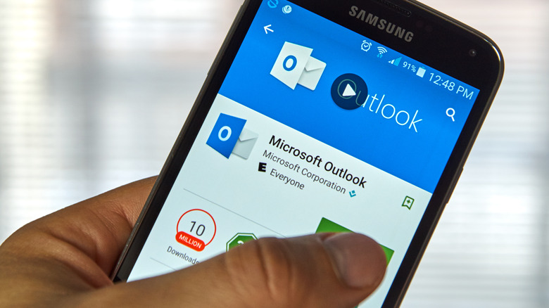 outlook google play store