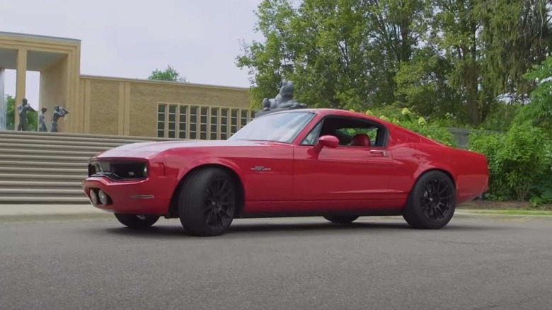 Red Equus Bass 770