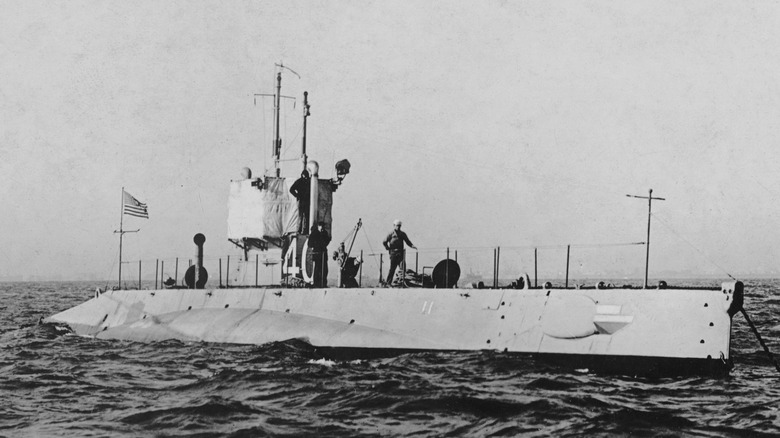 Submarine 1913 hampton roads
