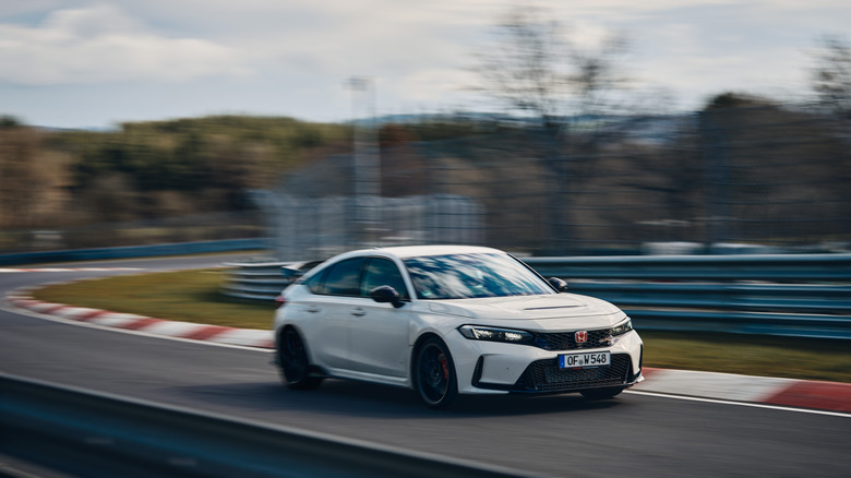 The FL5 Honda Civic Type R on the Nurburgring, front 3/4 view
