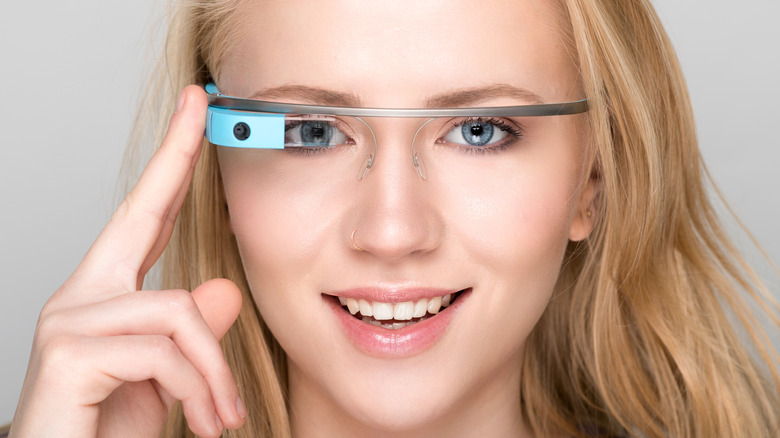 woman wearing Google Glasses 