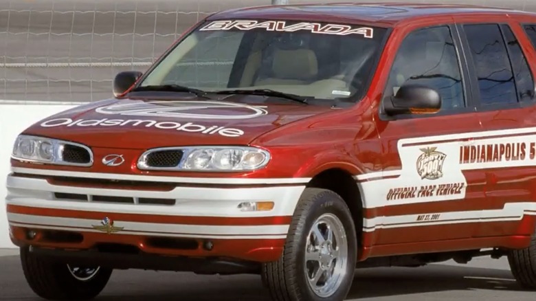 Oldsmobile Bravada pace car