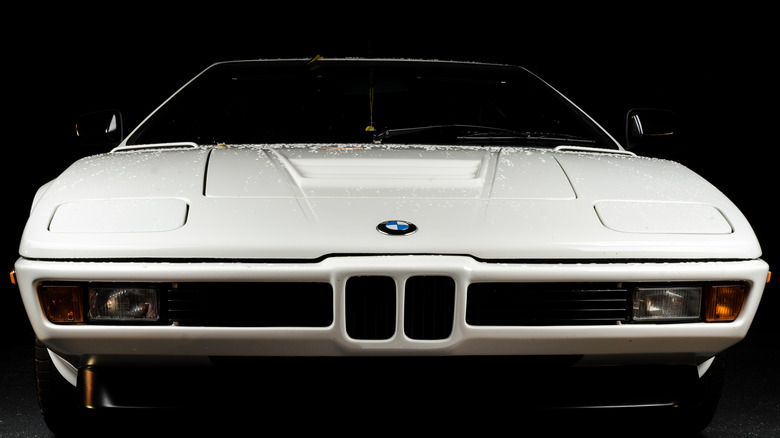 White BMW M1 front centered