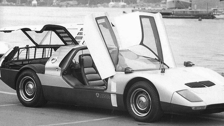 Mazda RX-500 concept doors open