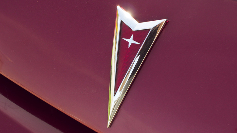 Pontiac emblem car