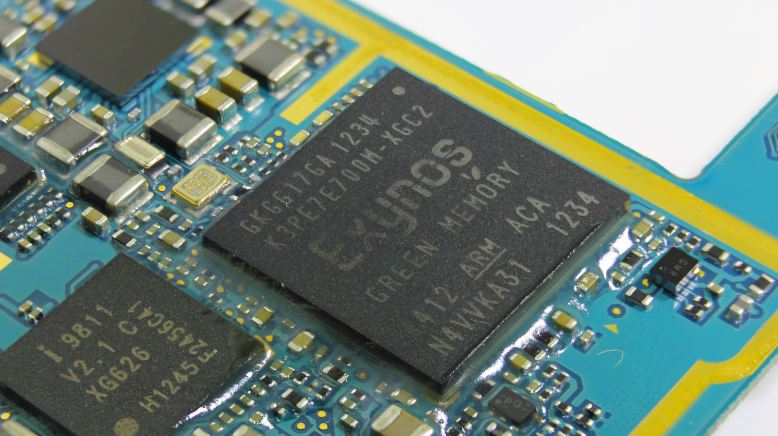 The Galaxy S23 Could See Samsung Make A Huge Chip Decision