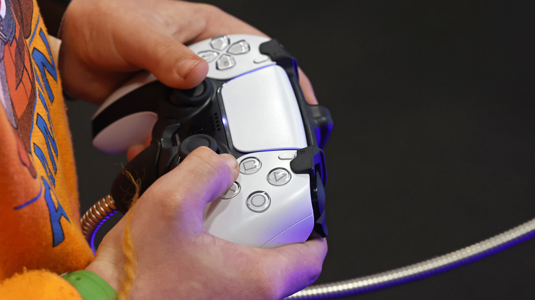 PS5 controller