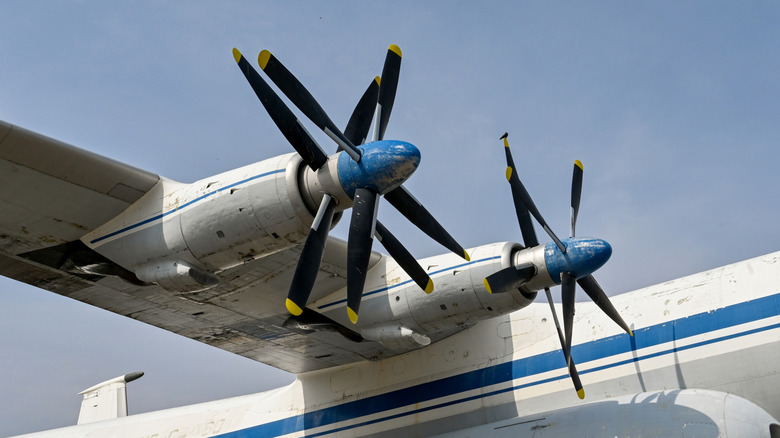 Contra-rotating propellers on the wing of a Russian Antonov AN22 cargo plane.