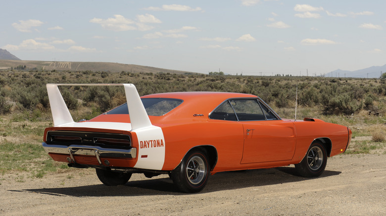 Dodge Charger Daytona in orange