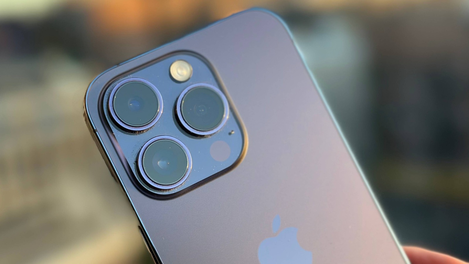 The Handy iPhone Camera Hack That'll Make Copying Notes A Breeze