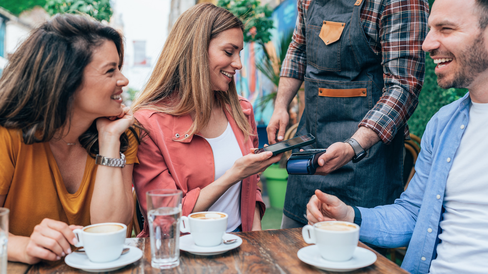 The Handy iPhone Trick To Use Next Time You Go Out To Eat - Vimarsana News