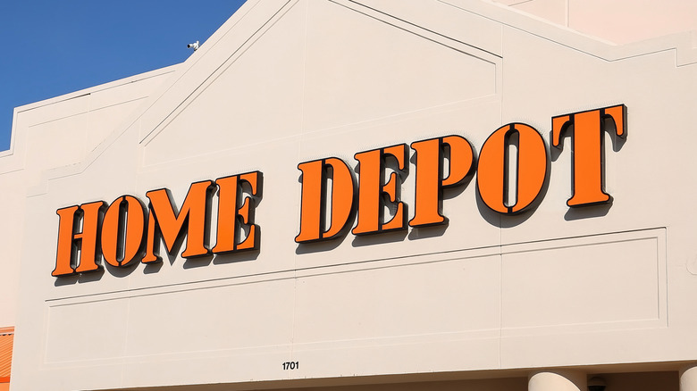 The front of a Home Depot store.