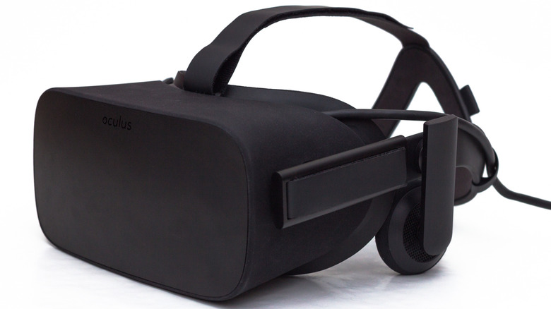 Oculus Rift CV1 headset