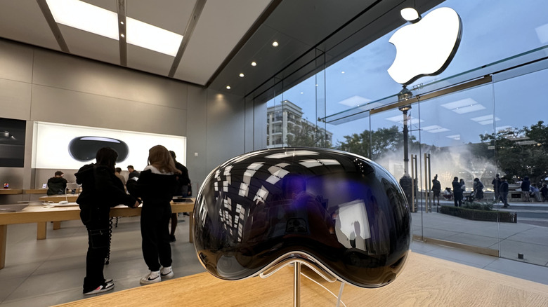 Apple pro vr headset in apple store