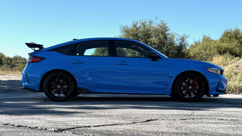 Honda Civic Type R side profile