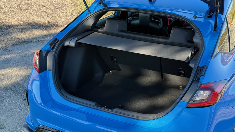 Honda Civic Type R rear cargo area