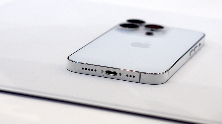 iPhone 14 Pro on table