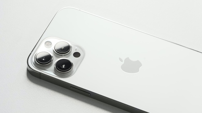 iPhone 13 smartphone cameras