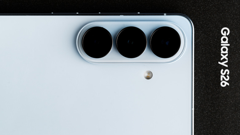 Close up of the Galaxy S26