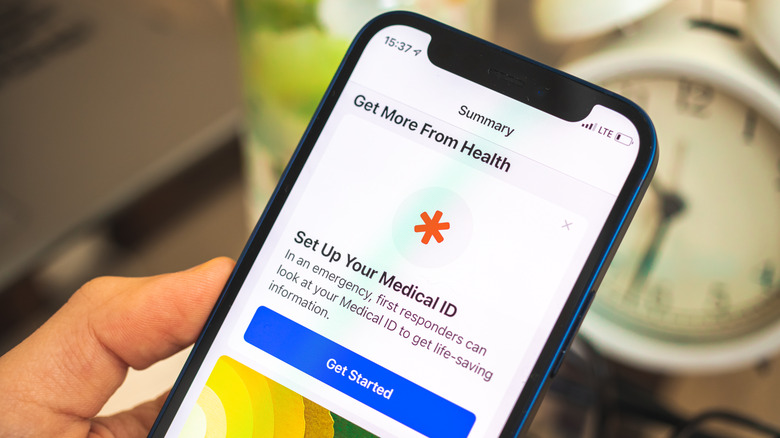 iPhone showing Medical ID setup screen