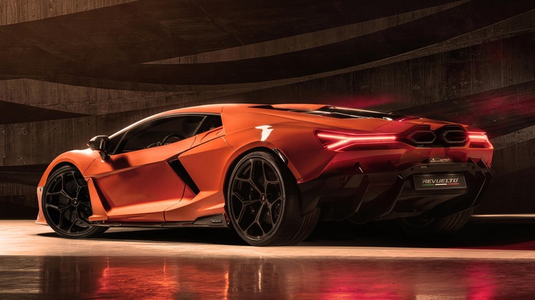 Lamborghini Revuelto rear end