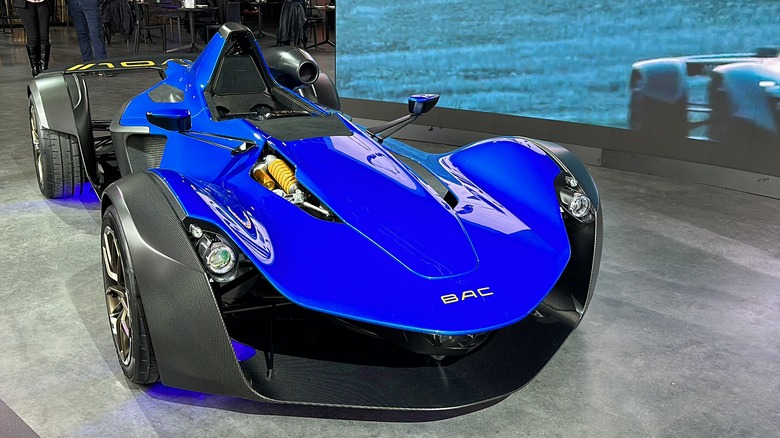 Single seat supercar