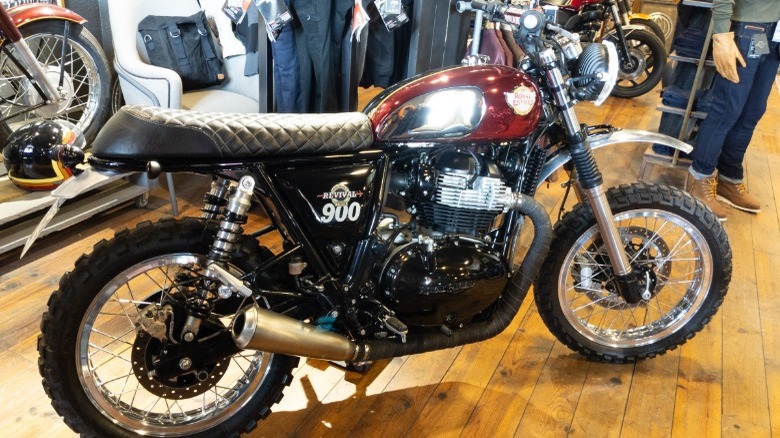 Royal enfield custom retro scrambler