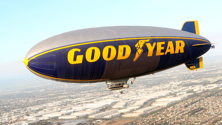 Goodyear blimp airship Dirigible