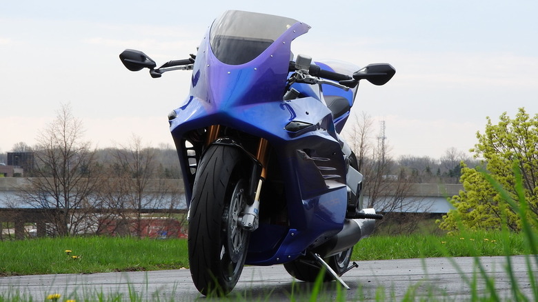 The front of the MTT 420RR in a blue-purple color scheme