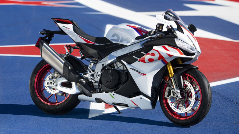 Aprilia RSV4 Factory 1100