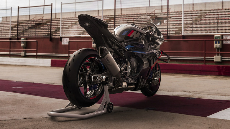 BMW M1000 RR