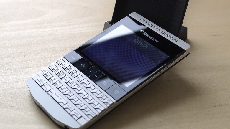 BlackBerry Porsche Design P'9981