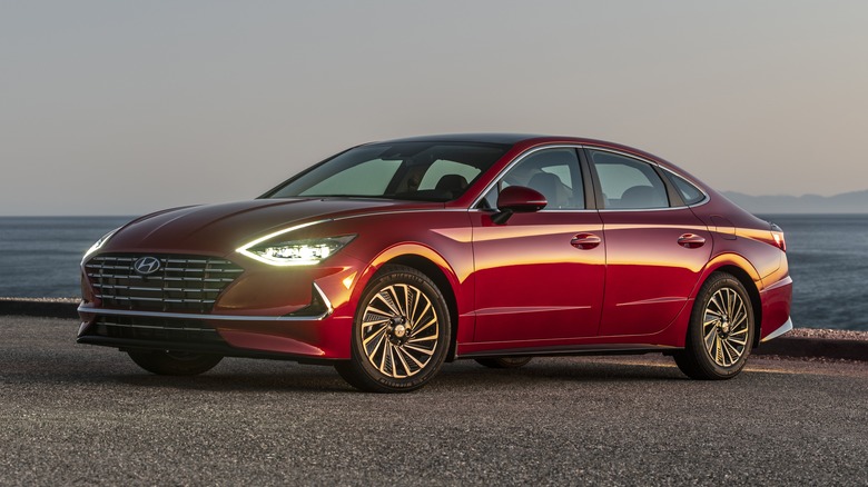 2020 Hyundai Sonata Hybrid
