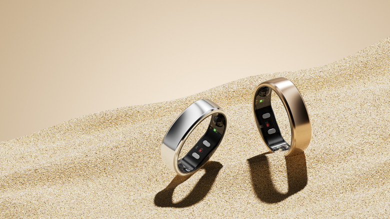 RingConn smart ring in two colors