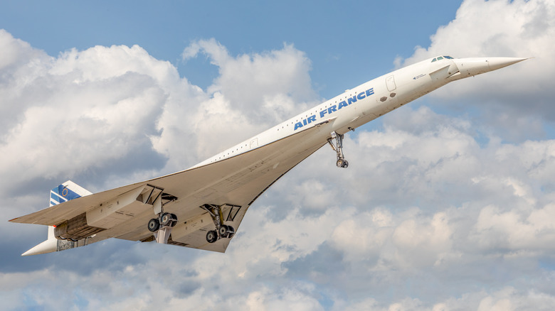 A Concorde supersonic airplane