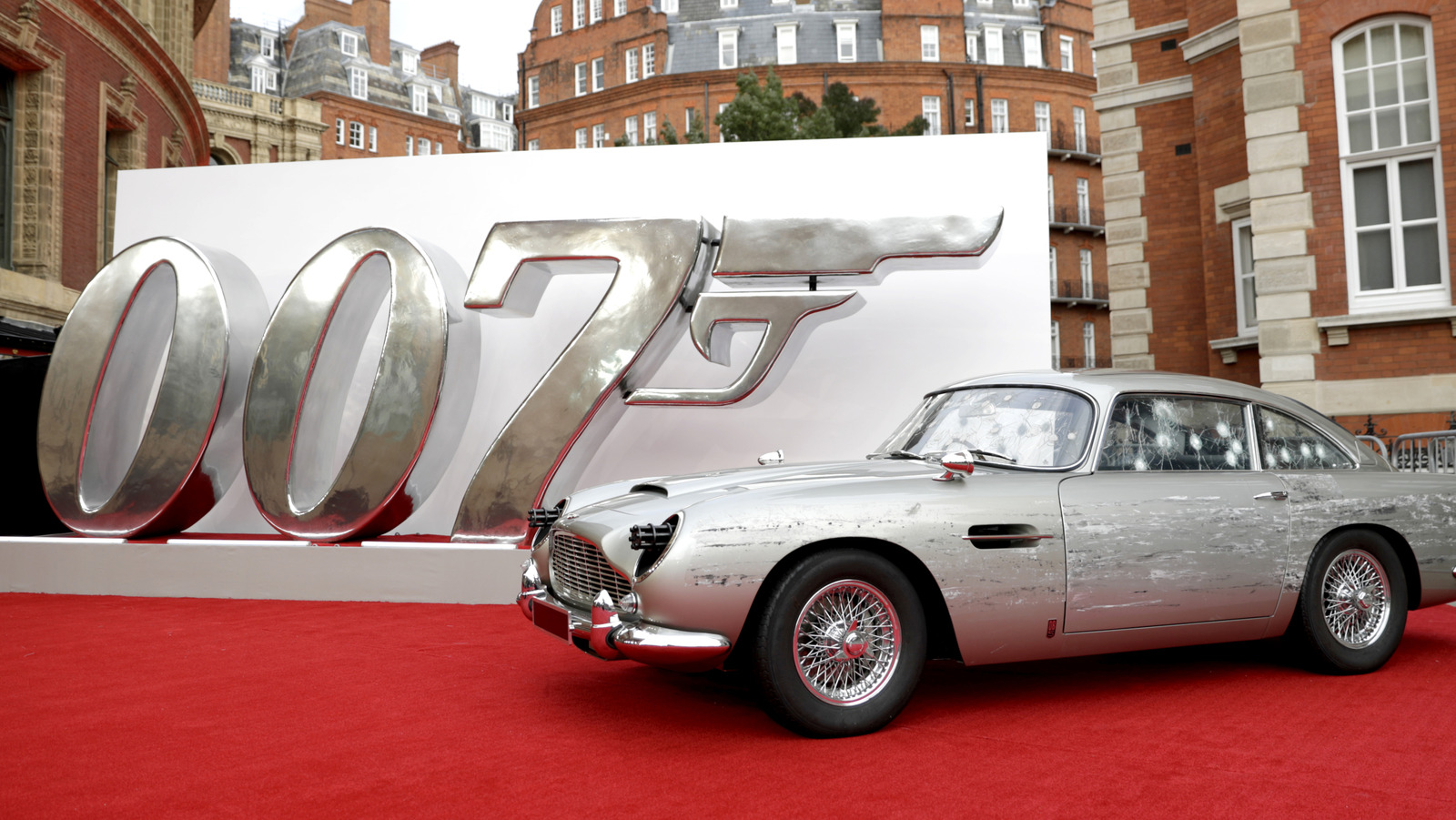 The Only James Bond Actor Who Never Drove The Iconic Aston Martin