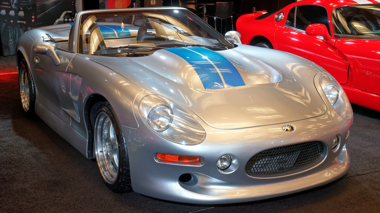 Front 3/4 view of Shelby Series 1 Roadster at an auto show