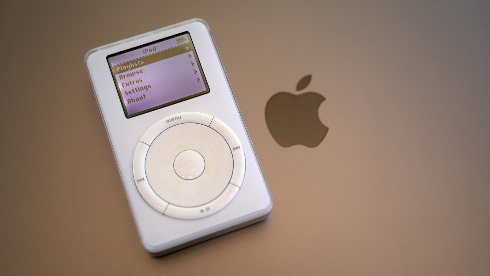 the-original-ipod-prototype-looks-a-lot-different-than-you-think