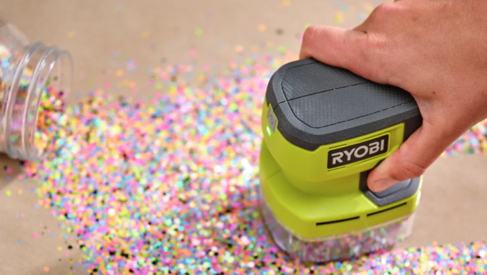 The Palm-Sized Ryobi Gadget That Will Keep Your Desk Mess-Free